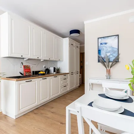 Foothill Apparts Краків Екстер'єр фото